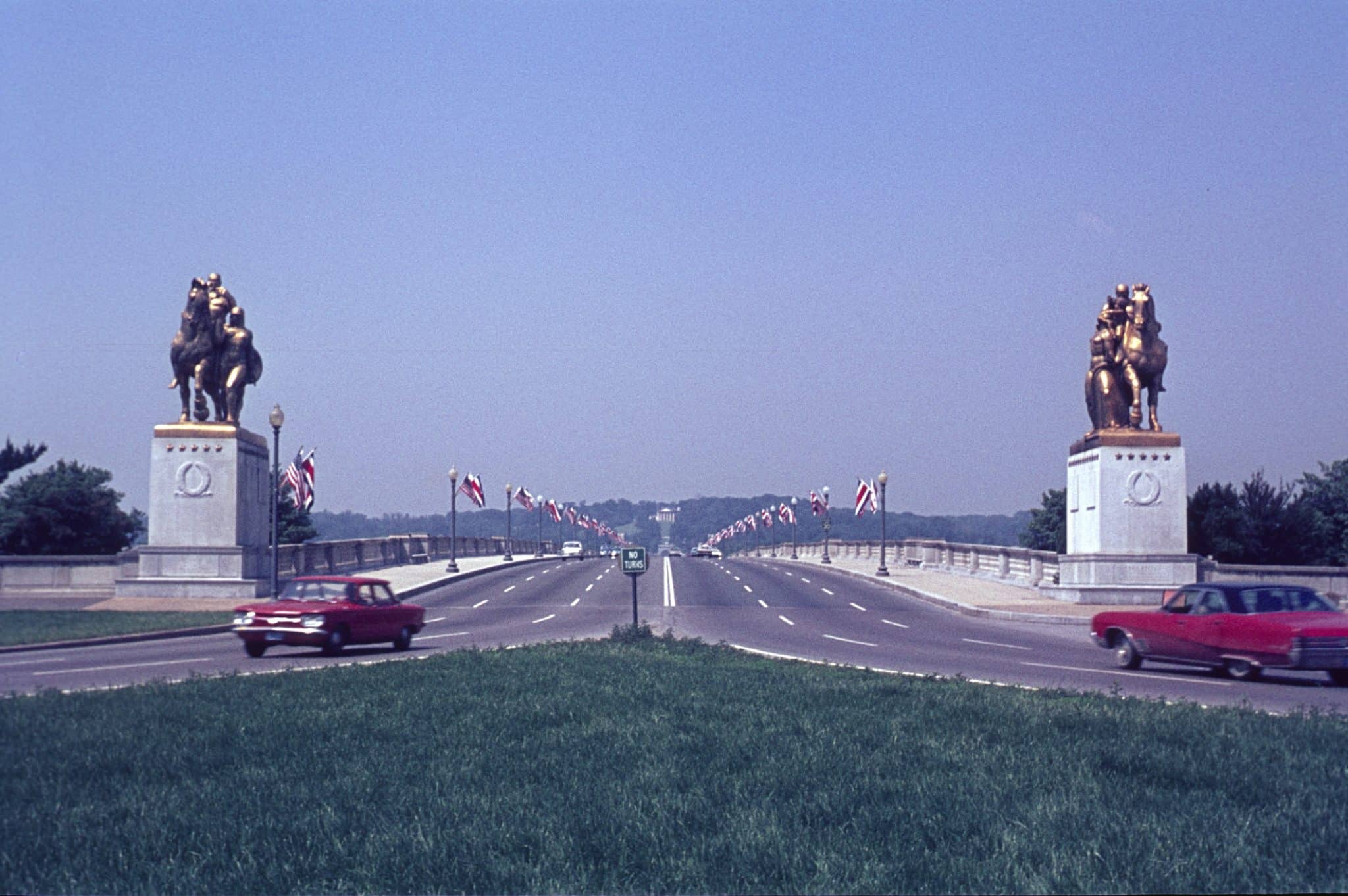 The Washington Bridge in Arlington, USA